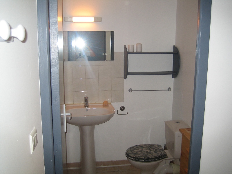 STUDIO 24 m² - n°7 - 1er étage — photo 2